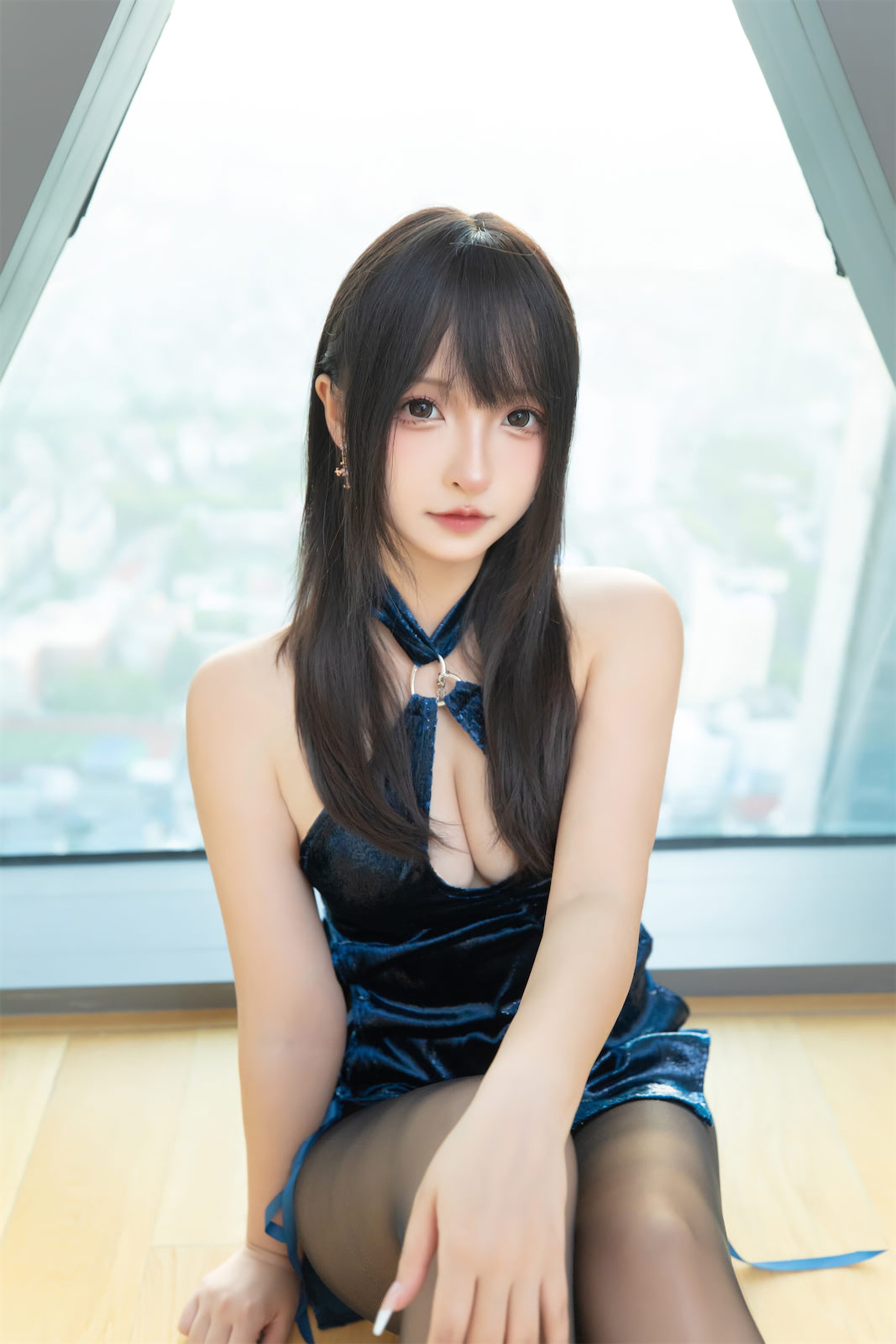 神楽坂真冬 - NO.158  蓝衣旗袍[75P2V]-XikXak